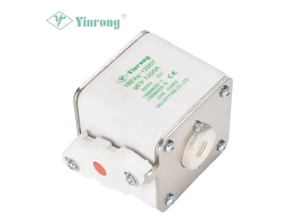 Hva er funksjonen til EV Automotive og EVSE Fuse?